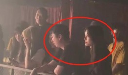 哪个网红连麦吃瓜好看一点,精彩瞬间大盘点！